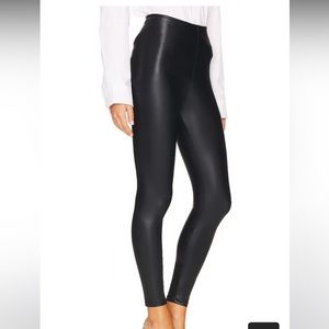 NWT: Commando: Matte Metallic Legging in Oxide Sz: XS